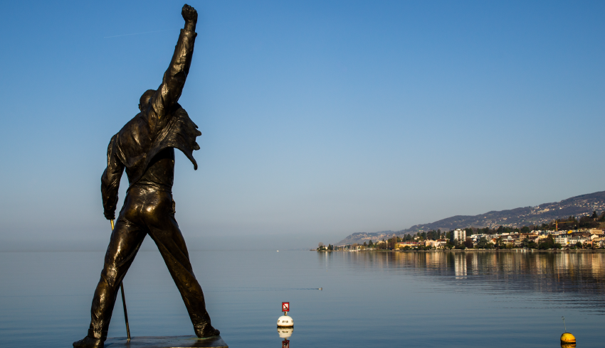 Il Mistero Della Tomba Di Freddie Mercury Giardino Degli Angeli